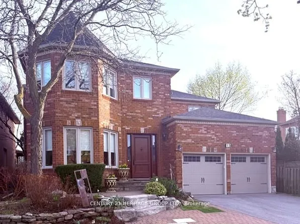 15 Coldwater Ct, Vaughan, ON L4J 7S4