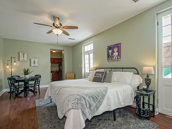 New King Size Bed. Spacious living Space, for cafe table, and lounge area.
