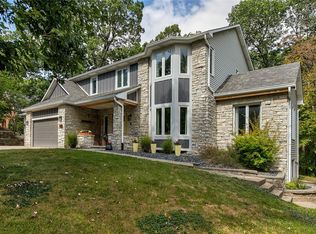 5421 Forest Dr, Johnston, IA 50131