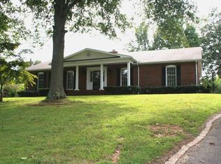 1627 Westlake Ave, Dyersburg, TN 38024