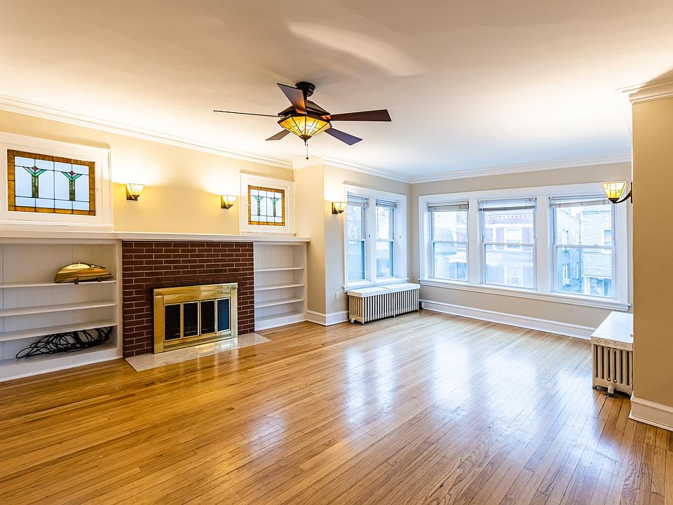 1st image of 2439 W Eastwood Ave #2