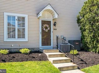 303 Surrey Ct #303, Sewell, NJ 08080