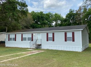 105 Benjamin Dr, Hawthorne, FL 32640