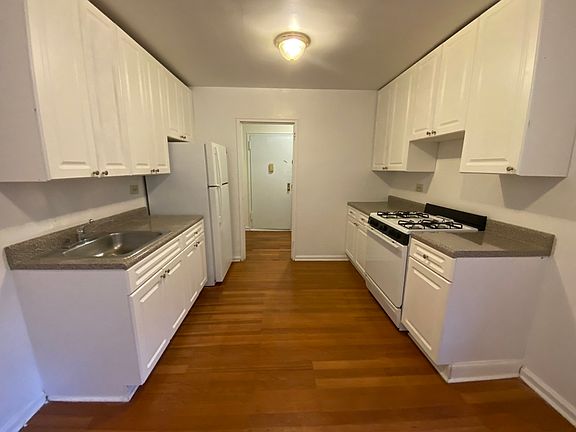 5th image of 144-45 35th Ave #C11