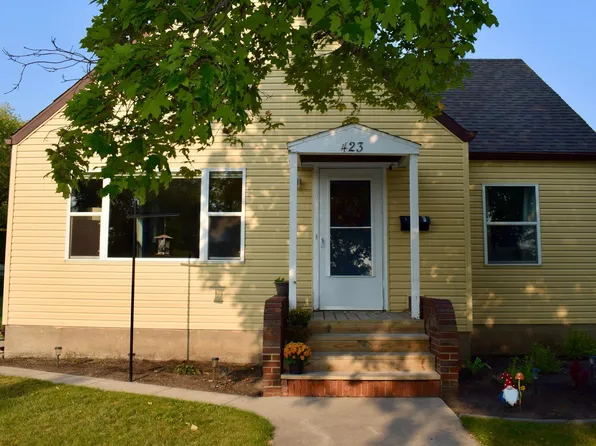 423 State Ave N, Thief River Falls, MN 56701