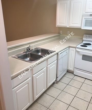 5th image of 975 Scenic Oak Ln