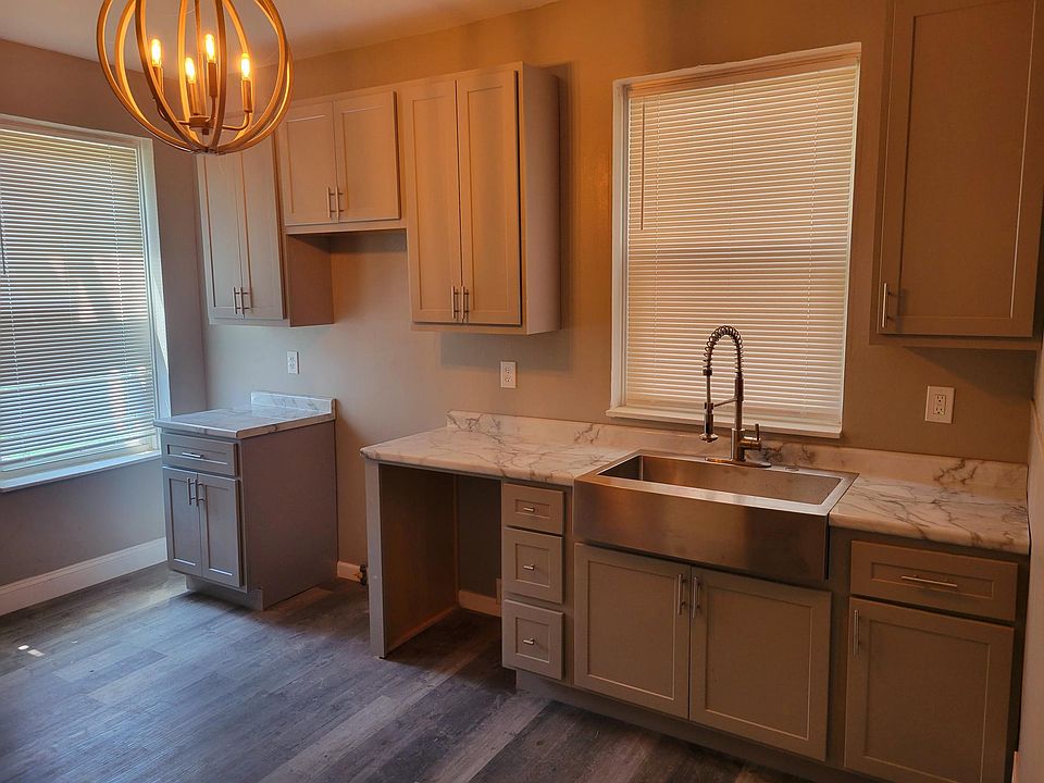 Stainless steel appliances included.