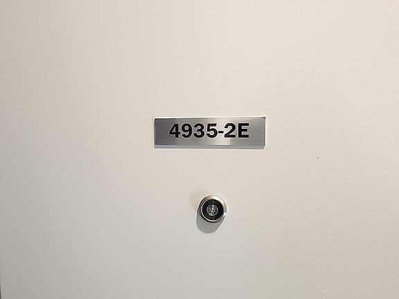 4th image of 4931 N Claremont Ave #4935-2E