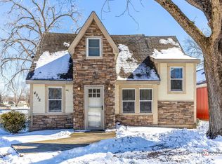 4312 Riverside Dr, Crystal Lake, IL 60014