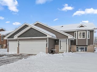 833 102nd Ln NE, Blaine, MN 55434