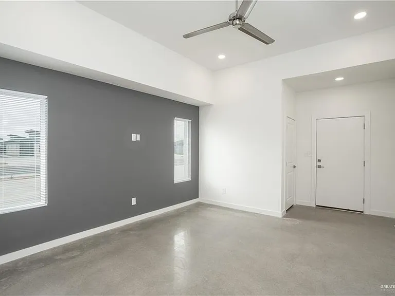 4013 Jenna Ln #D — Photo 6