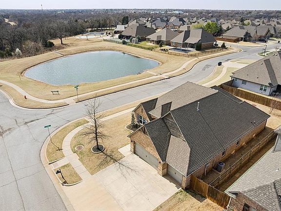 2nd image of 18701 Windy Way Rd