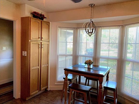 5th image of 8 Cypress Dr