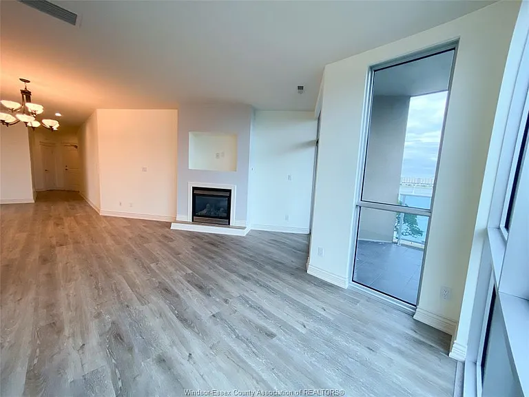 1225 Riverside Dr W #408 — Photo 6