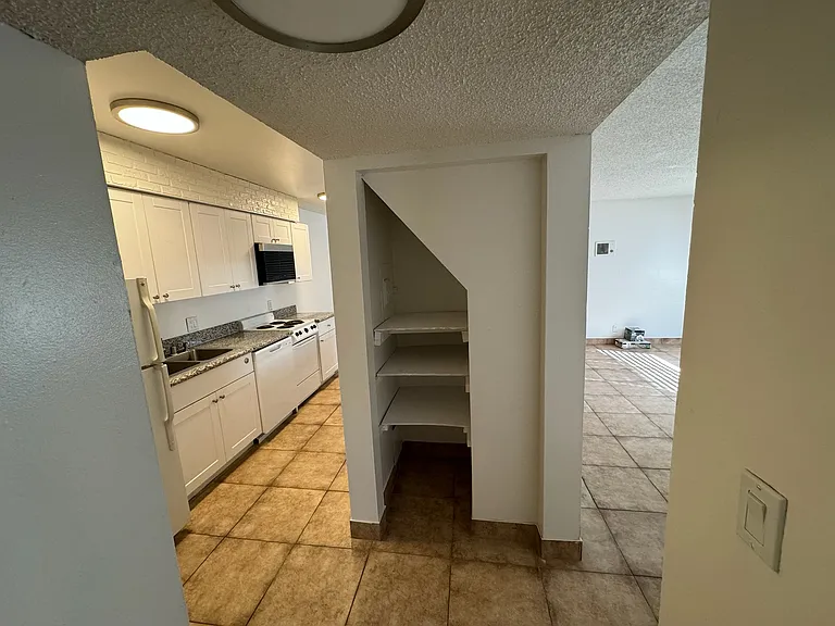 1613 Constantine Way #1 — Photo 5