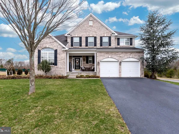 2434 Coronado Ave, Vineland, NJ 08360
