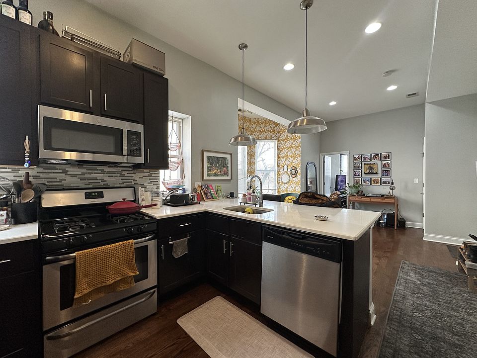 1st image of 2021 N Campbell Ave #2S