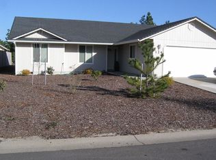 124 Park Village Loop, Florence, OR 97439