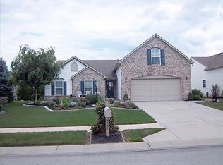 13711 Gladden Ln, Fishers, IN 46038