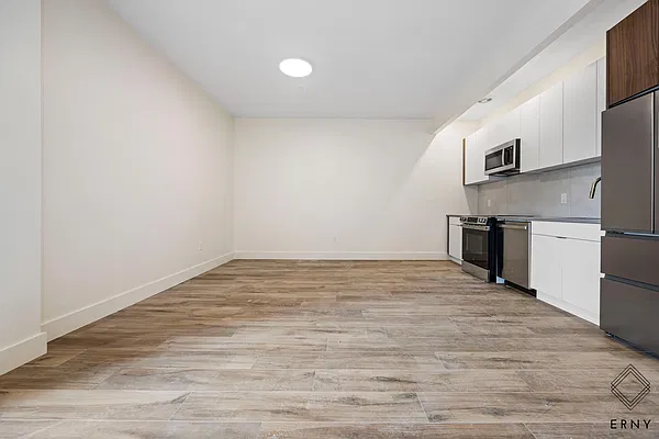 Kitchen, photo 1