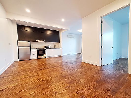3rd image of 2907 Snyder Ave #3A