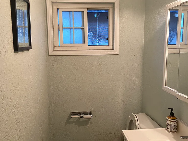 Pendragon Ln — Photo 8