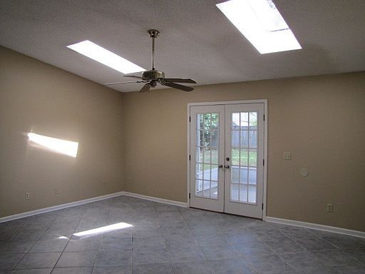 3rd image of 3201 Trishas Ct