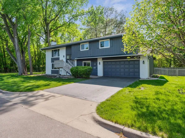 1309 Jersey Ave N, Golden Valley, MN 55427