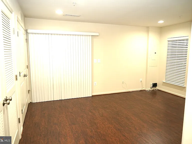 22410 Glenbow Way — Photo 23