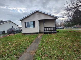 3002 Harmont Ave NE, Canton, OH 44705