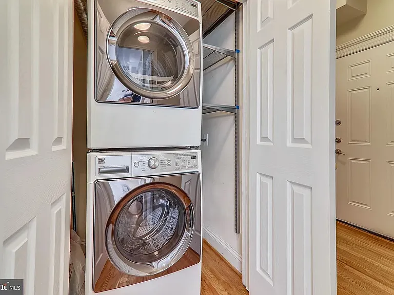 1438 Columbia Rd NW — Photo 15