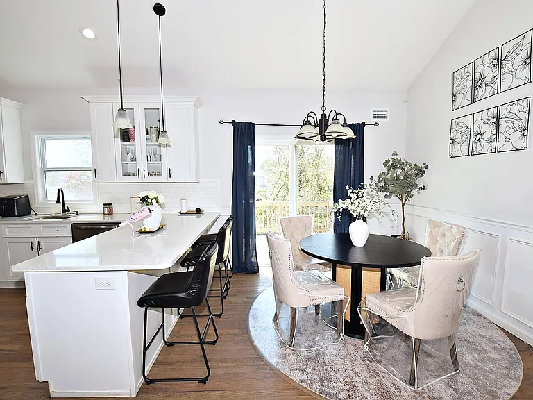 64 Park Dr — Photo 8