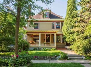 720 Goodrich Ave, Saint Paul, MN 55105