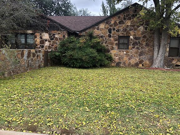 2nd image of 1901 N Sam Houston Ave
