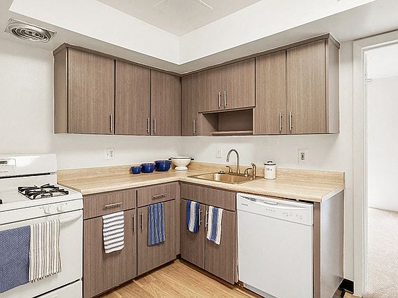 5th image of 1653 Anderson Rd #7402-2