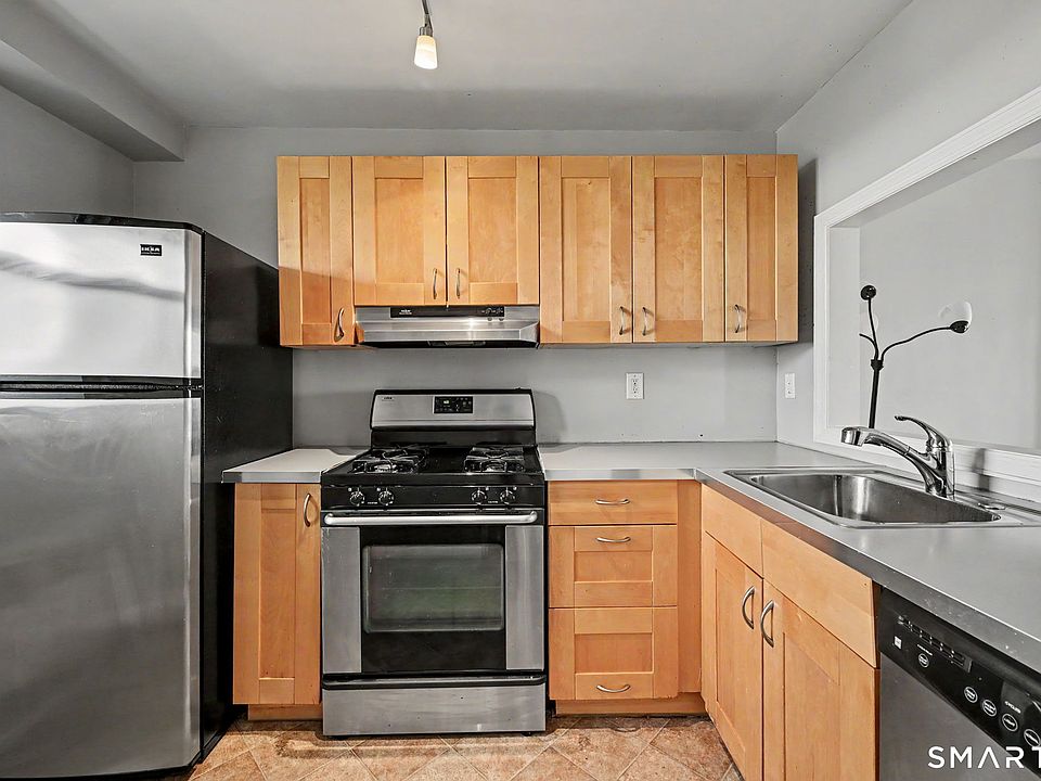 1st image of 71 Strawberry Hill Avenue #909