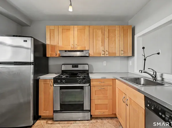 71 Strawberry Hill Avenue #909, Stamford, CT 06902
