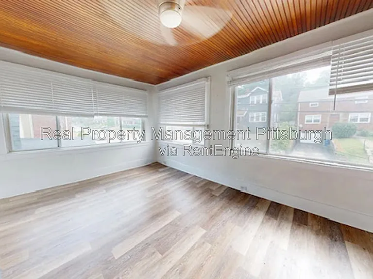 1217 McNeilly Ave #2 — Photo 5