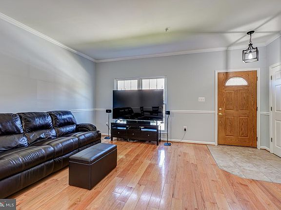 5th image of 9409 Birchwood Ct W