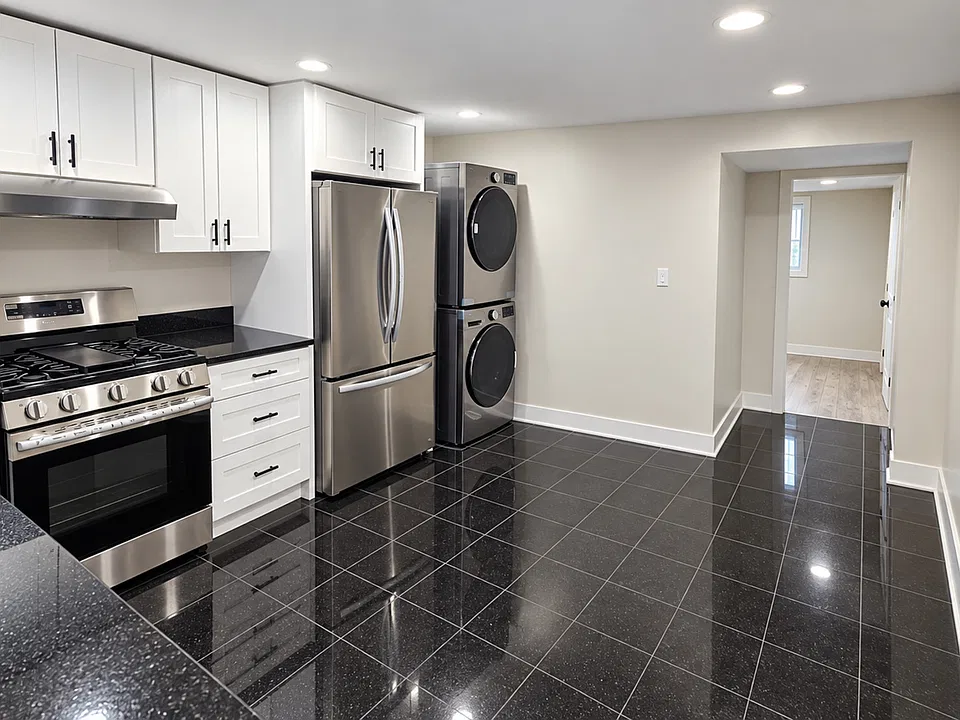 2818 N Campbell Ave #2