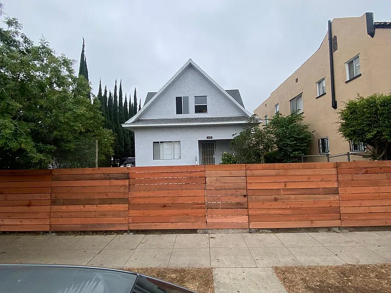 1755 Pine Ave #A — Photo 2