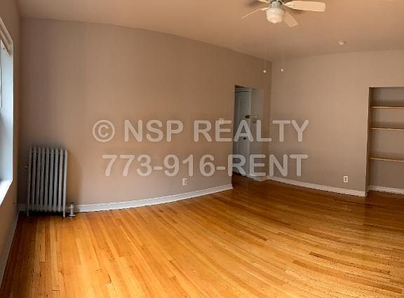 3rd image of 1319 W Estes Ave