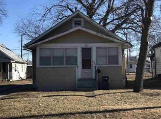 554 Adrian St, Waterloo, IA 50703