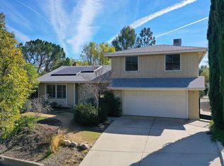 23416 Community St, Canoga Park, CA 91304