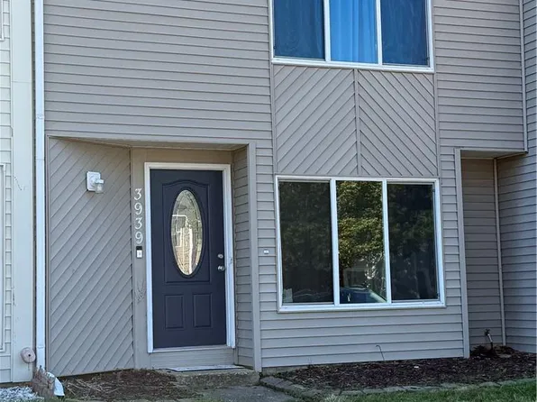 3939 Morning Light Ln, Virginia Beach, VA 23456