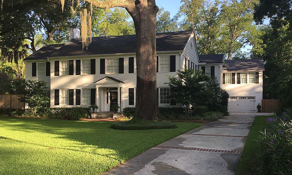 1st image of 949 Elder Ln