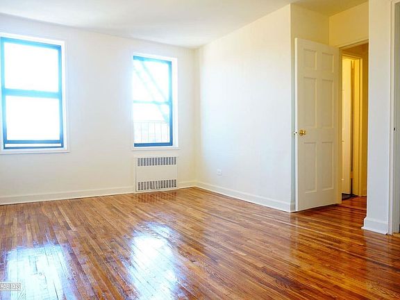 5th image of 8710 37th Ave APT 403