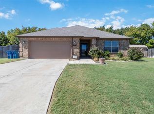 208 Nick Ct, Aubrey, TX 76227
