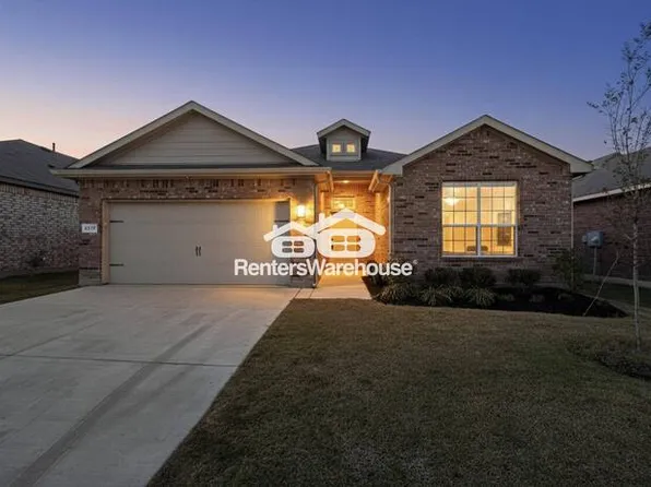 8517 Centerboard Ln, Fort Worth, TX 76179
