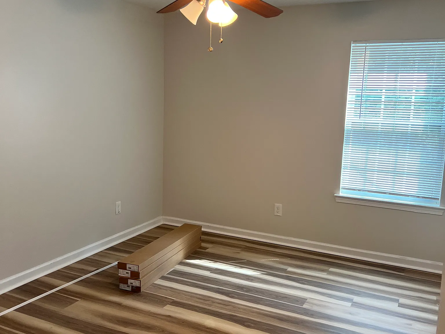 3 bed, 1300 sqft, $1,390 — Photo 2
